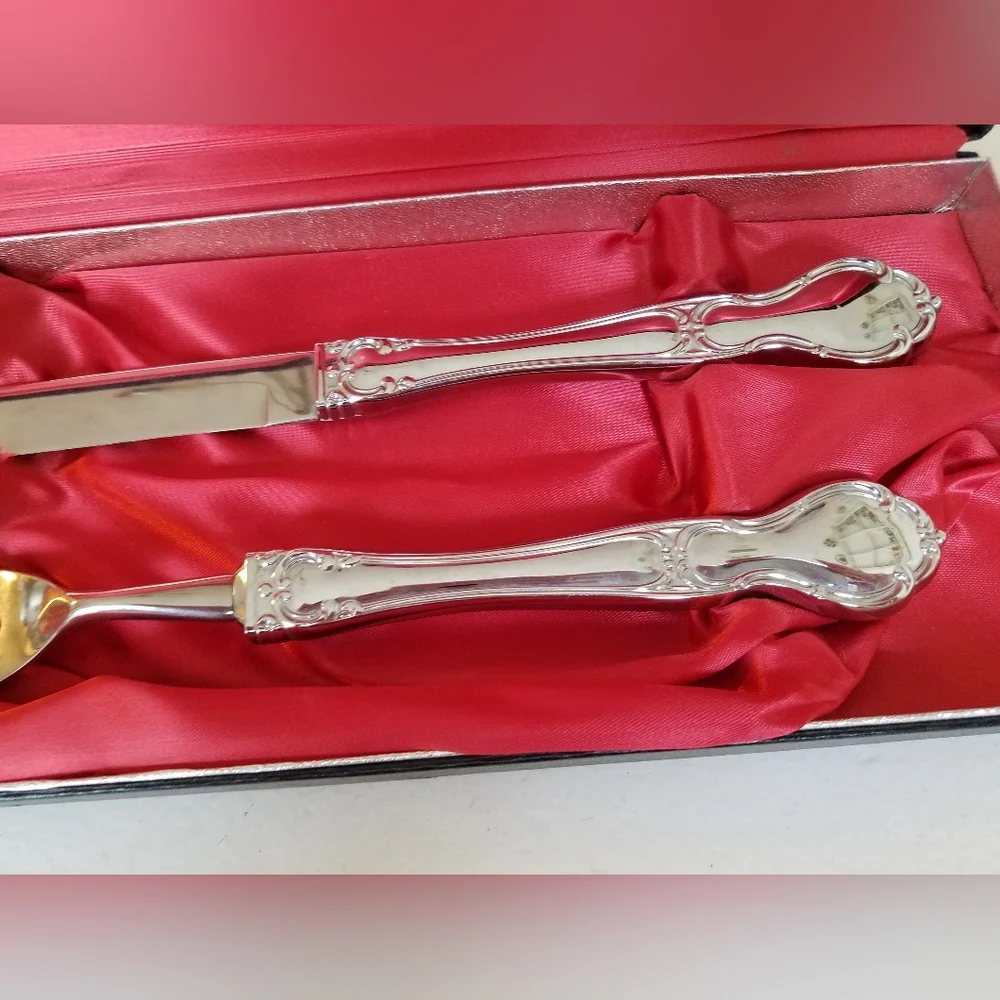 Vintage Carvel Hall Carving Set In Box